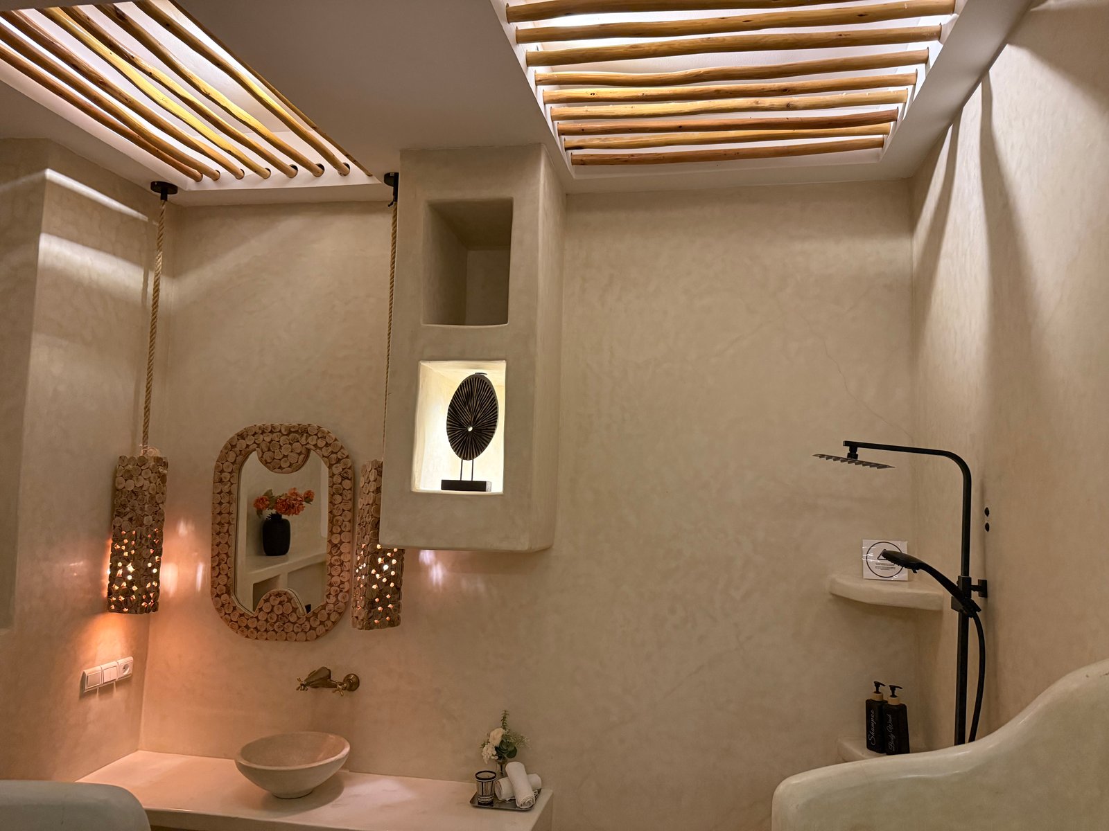 صورة من دار السلام